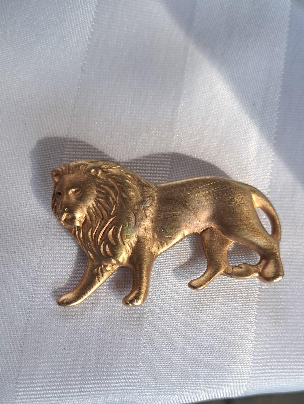 Vintage Gold-Tone Lion Brooch Pin